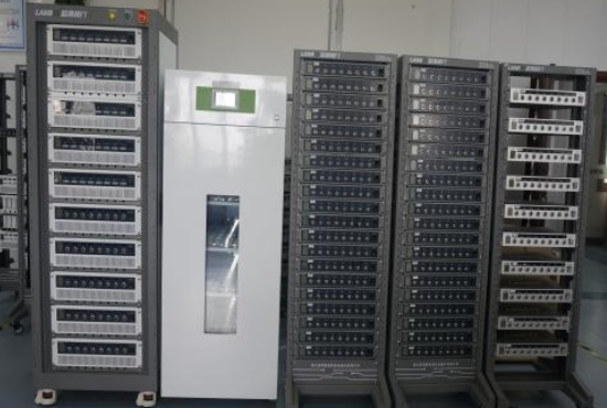 電池測(cè)試設(shè)備.png 電池測(cè)試設(shè)備.png